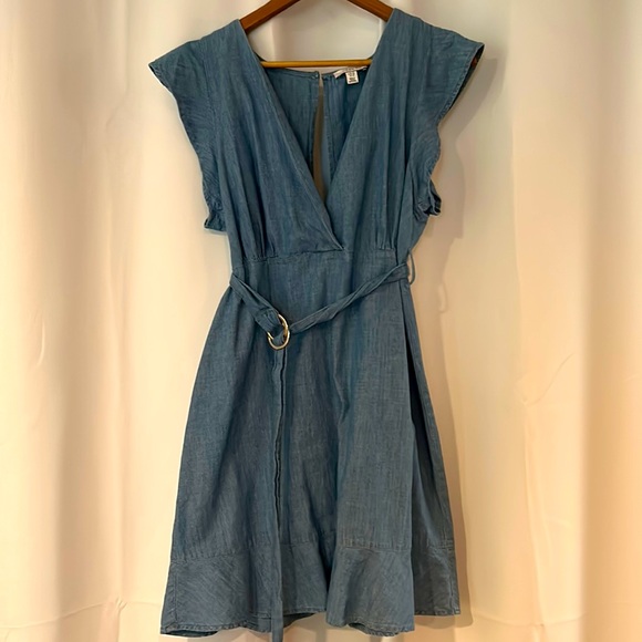 Top shop denim flutter dress back slit low cut size 10 - Picture 1 of 4